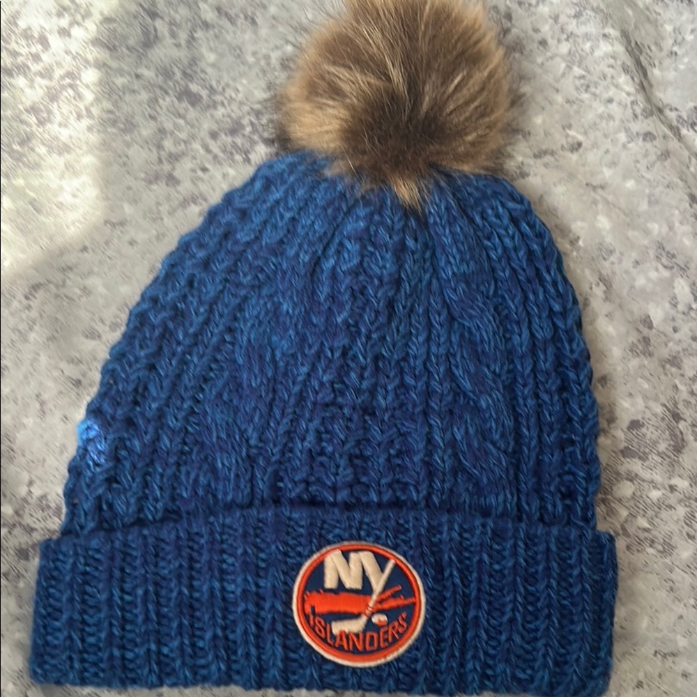 NHL hockey NY Islanders Blue Knit Pom-Pom Beanie